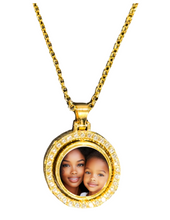 Load image into Gallery viewer, Photo Necklace with Chain and Gift Box
